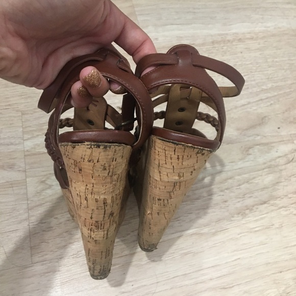 BROWN WEDGES - Picture 3 of 3